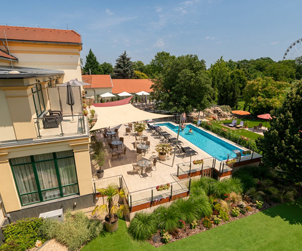 elizabeth_hotel_rolunk_kimelt_kep_v1